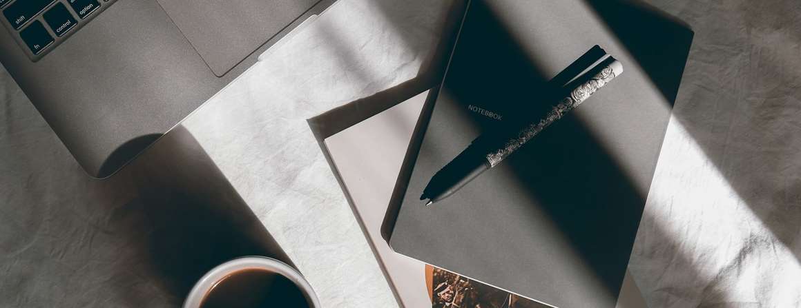 laika-notebooks-oWdMq6vCIRI-unsplash