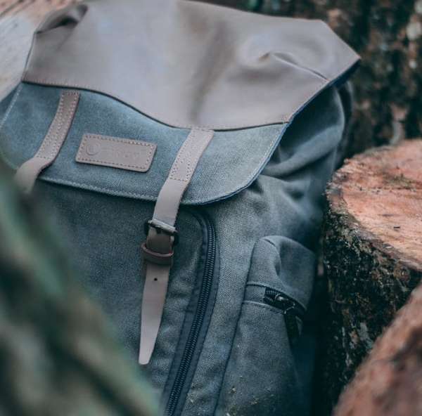 jakob-owens-BmH09wAkJa8-unsplash (1)